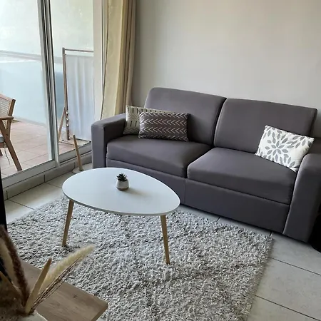 Appartement Lumineux Climatise Avec Terrasse La Ciotat Extérieur photo