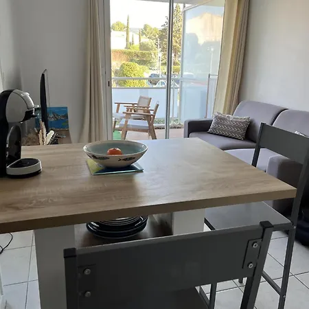 Appartement Lumineux Climatise Avec Terrasse La Ciotat Extérieur photo